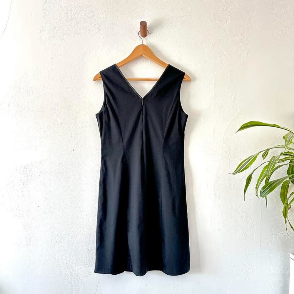 The Limited Black V-neck Dress‎ - Picture 2 of 2